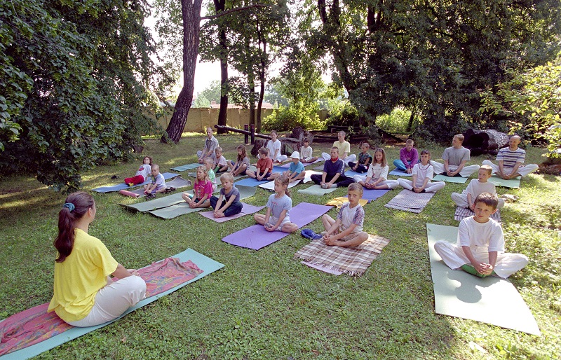 Joga za decu asana 1a